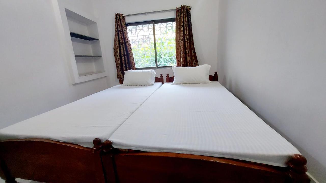 Nilam Guest House พุทธคยา ภายนอก รูปภาพ