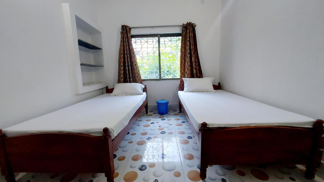 Nilam Guest House พุทธคยา ภายนอก รูปภาพ