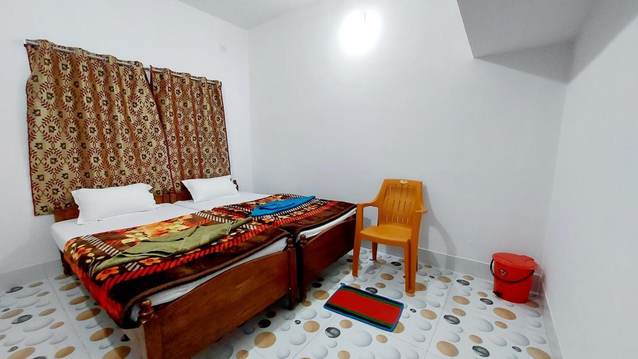 Nilam Guest House พุทธคยา ภายนอก รูปภาพ