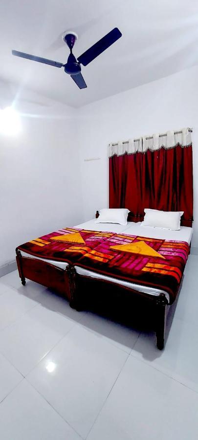 Nilam Guest House พุทธคยา ภายนอก รูปภาพ