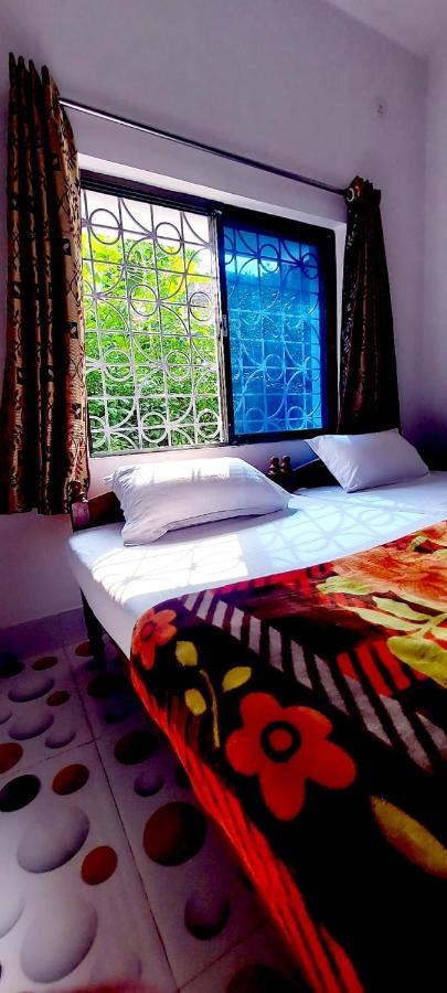 Nilam Guest House พุทธคยา ภายนอก รูปภาพ