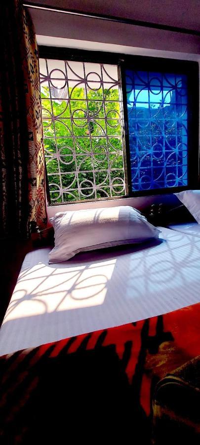 Nilam Guest House พุทธคยา ภายนอก รูปภาพ